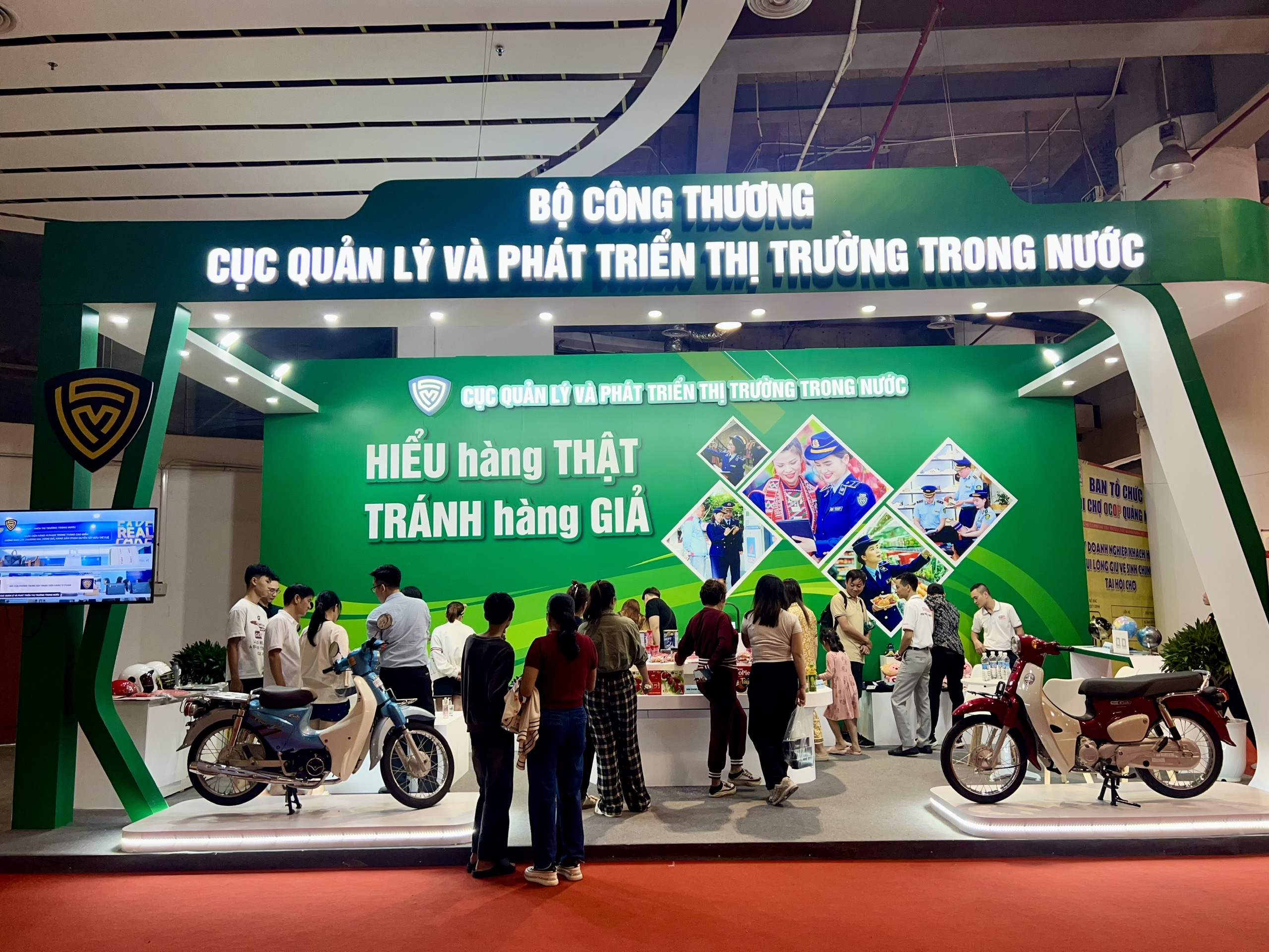 Quảng Ninh khai mạc chuỗi hoạt động kỷ niệm 89 năm Ngày Truyền thống Công nhân vùng Mỏ - Truyền thống ngành Than và kích cầu du lịch Quý IV/2025