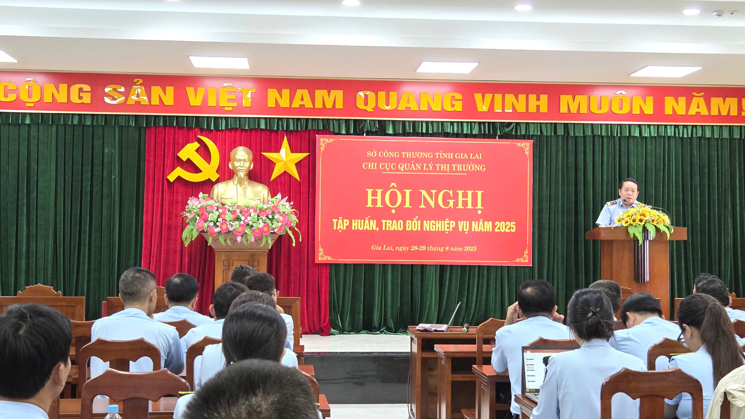 Chi cục QLTT tỉnh Gia Lai tổ chức trao đổi nghiệp vụ nhằm nâng cao hiệu quả trong thực thi công vụ