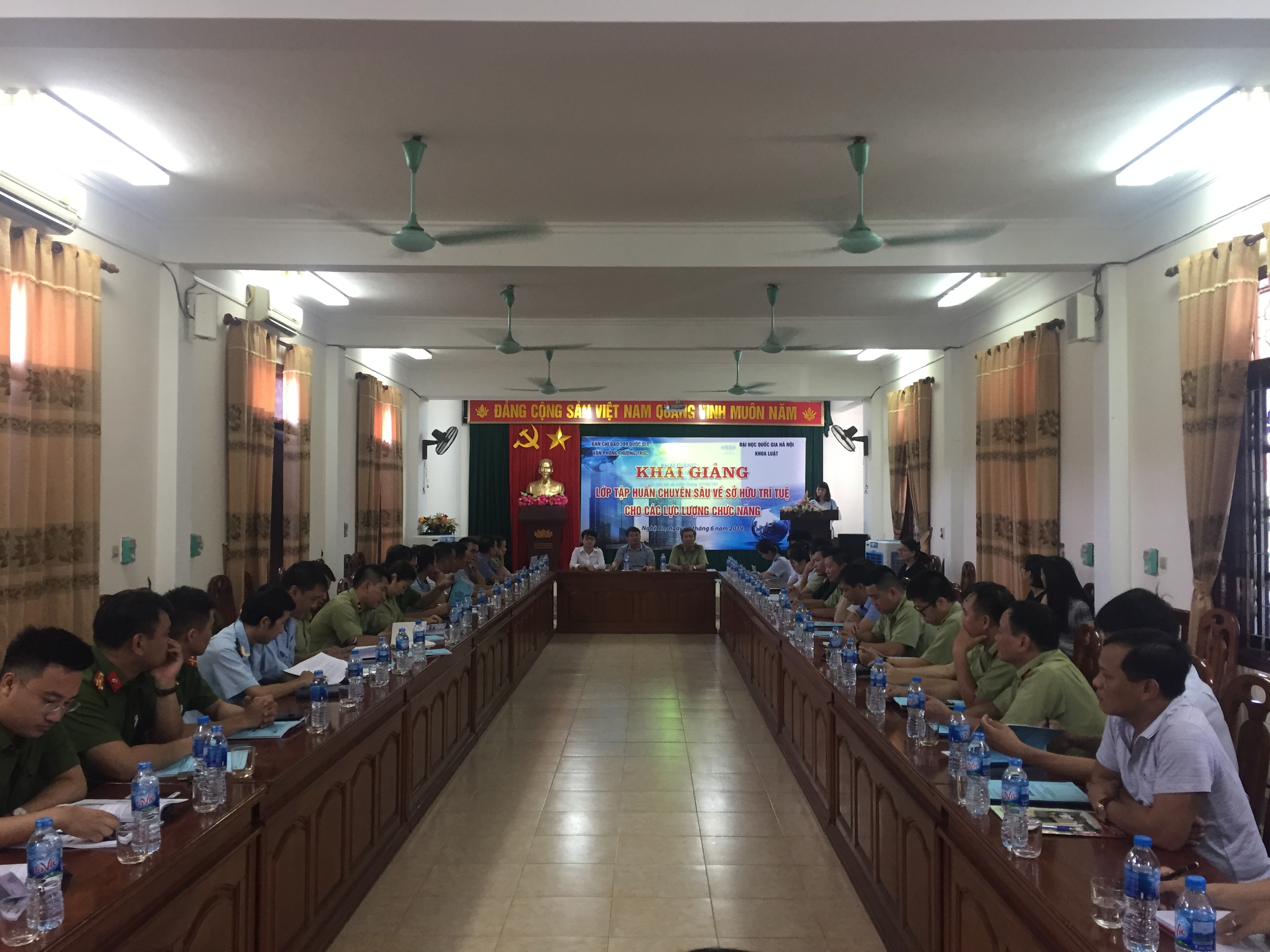 http://api.bcd389.gov.vn/ArchiveFolder/Img_News/2019/5/09_58_07_IMG_6892.jpg